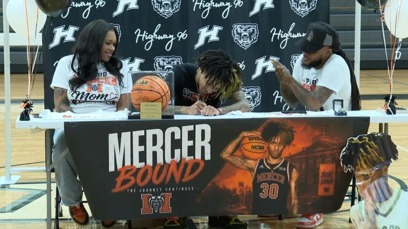 Offensive player of the year Josh Jackson inks full-ride deal to play basketball at Mercer