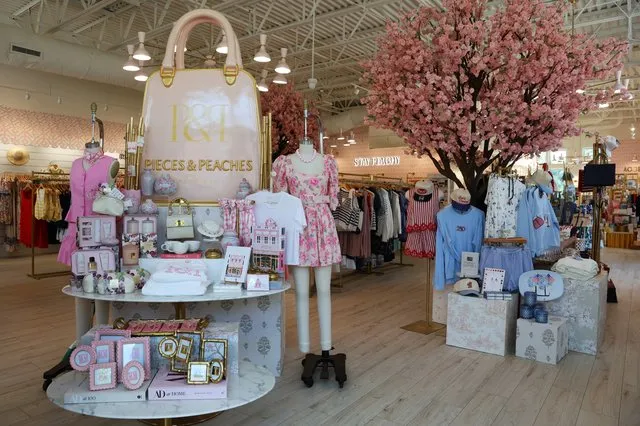 Pieces & Peaches moves from its original Cumming City Center location