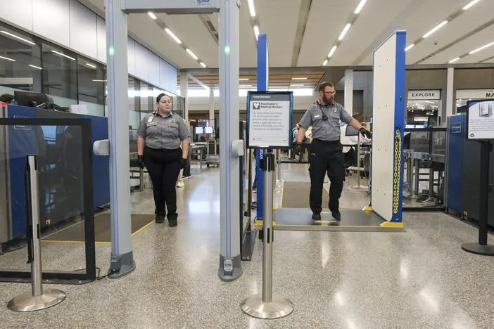 Why do some U.S. airports have private security, but others use TSA?