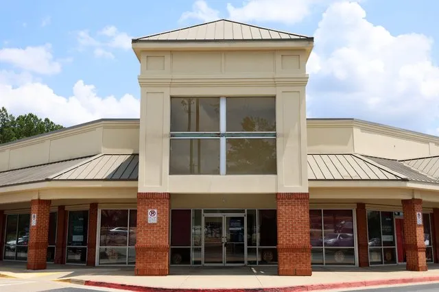 Golden Palace Chinese restaurant closes after nearly 20 years, but owner takes food and staff to new location