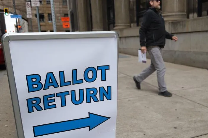 The Supreme Court upholds grace periods for mail-in ballots, siding against the GOP