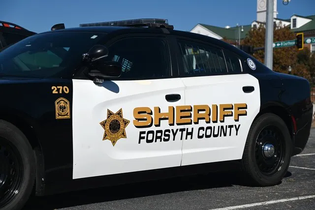 BREAKING: FCSO shuts down part of Kelly Mill Road during standoff