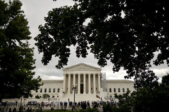 Supreme Court strikes down limits on political party spending