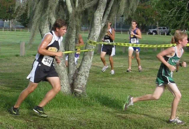 Cross country alum Jay Hires joins Wildcats coaching staff
