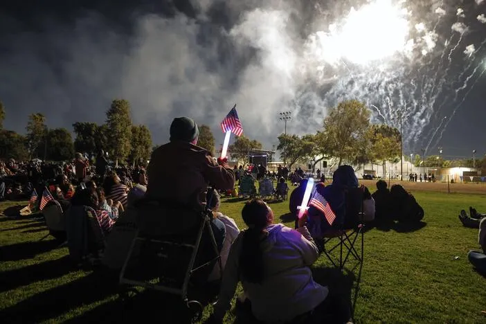 July 4th events threatened by heat wave. And, Russia strikes on Ukraine's capital