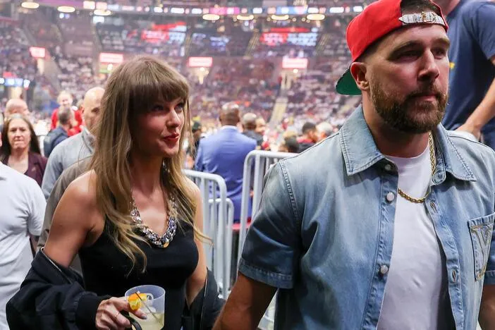 Taylor Swift and Travis Kelce fans gather for glimpse of top secret wedding
