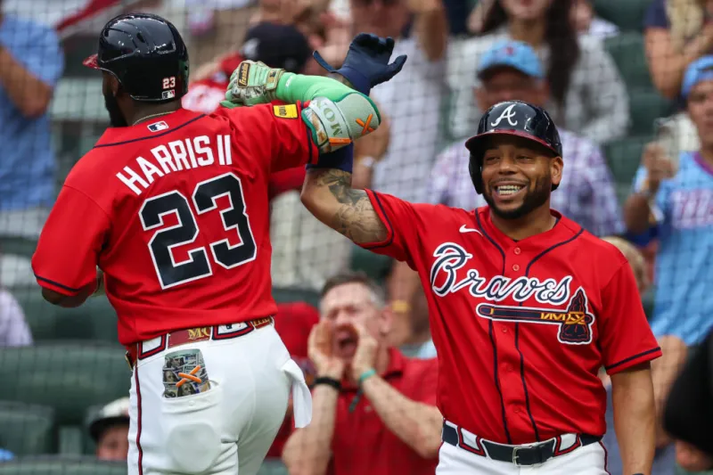 Braves roll to 5-3 win over struggling Mets