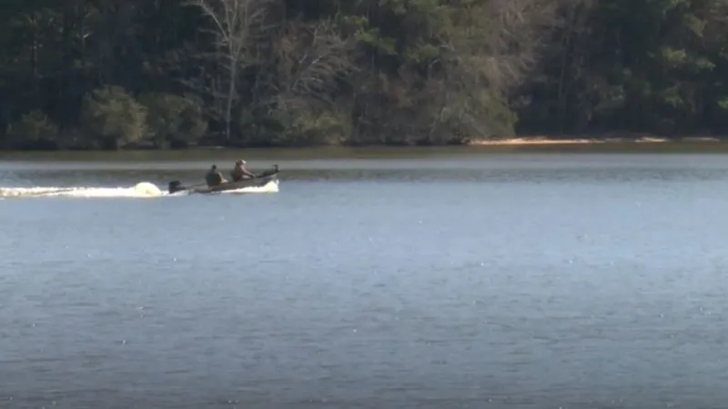Man, 34, dies in accidental drowning on Lake Sinclair in Putnam County, sheriff says