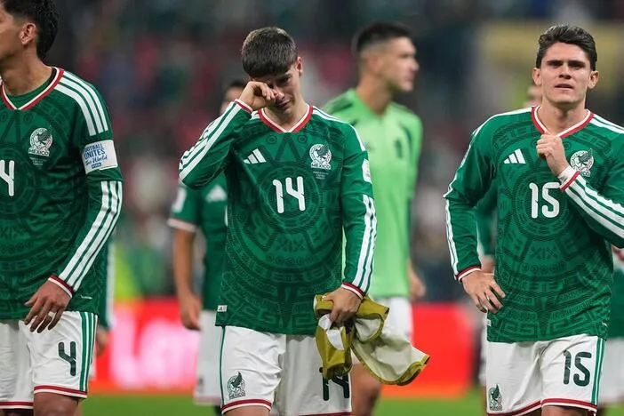 UPDATES: Mexico falls to England at home; Norway rows past favorite Brazil; U.S. red card overturned