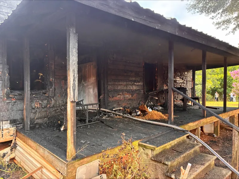 3 displaced by Hall County house fire