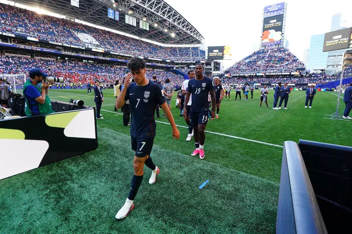 UPDATES: U.S. falls to Belgium; Spain ousts Portugal; Argentina vs. Egypt up next in Atlanta