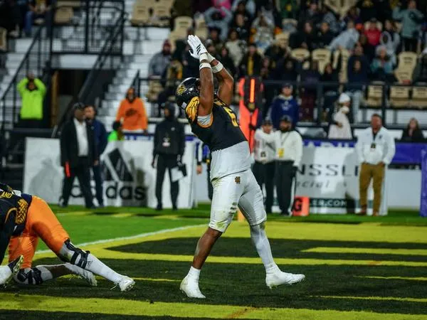 16 Owls Selected to Athlon Sports' Preseason All-CUSA