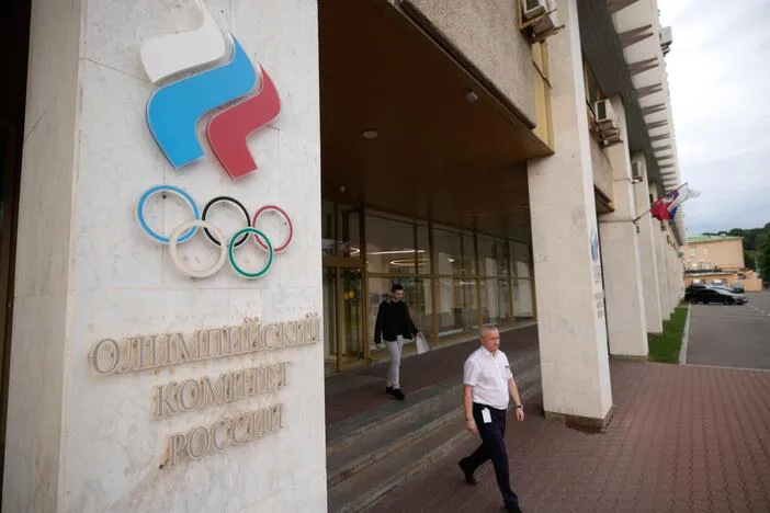 The IOC clears the way for Russian athletes to return to Olympic competition