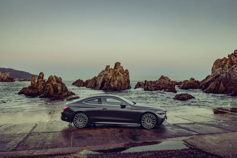 Street Lines: Mercedes-Benz CLE 450 4MATIC Coupe
