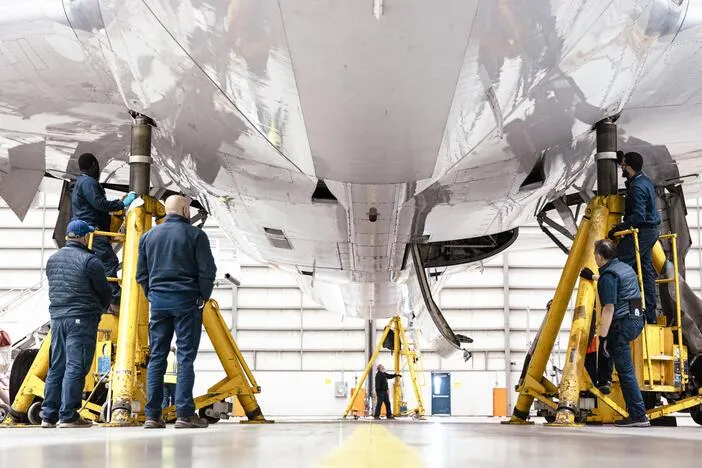 New aviation mechanics graduate with jobs in hand, thanks to a labor shortage
