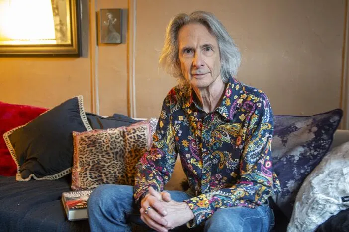 'Music belongs to the moment': Patti Smith's guitarist Lenny Kaye is 'Goin' Local'
