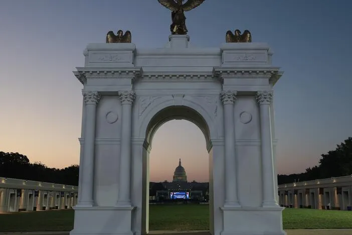 Trump's arch clears another hurdle, setting up a big debate: Do height limits apply?