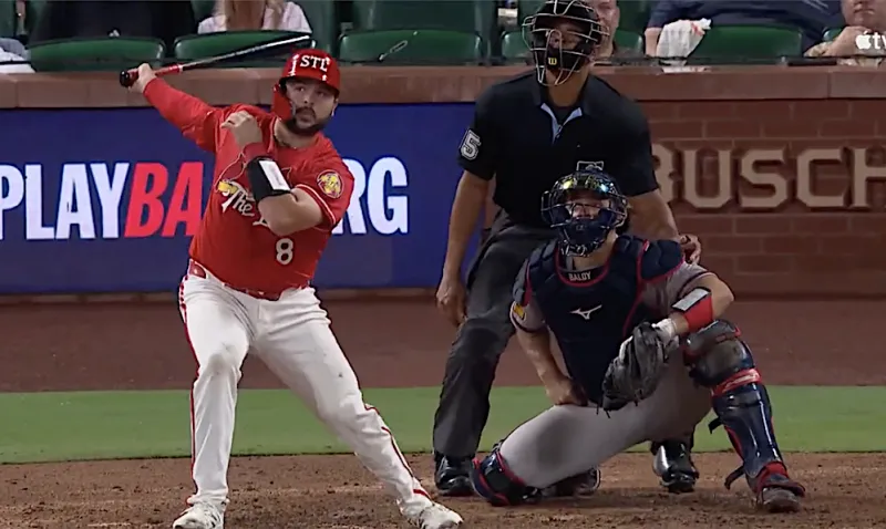 Cardinals outlast the Braves 2-1 early Saturday after a long rain delay