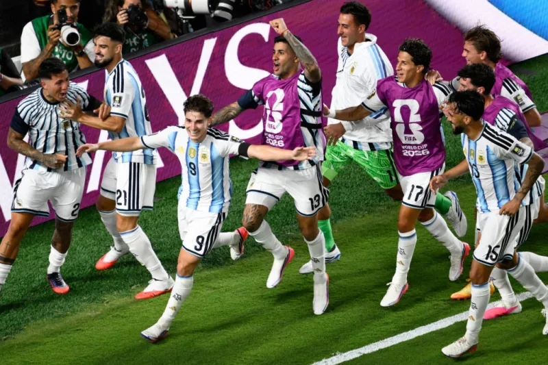 Argentina reaches World Cup semifinals, beating Switzerland 3-1 in extra time