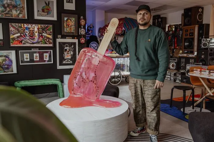 An artist brought 'I.C.E. pops' to a Texas campus. The show was shut down in days