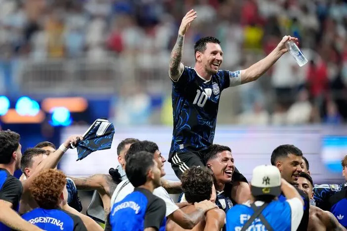 UPDATES: Argentina tops England in Atlanta's final match, will face Spain in World Cup final