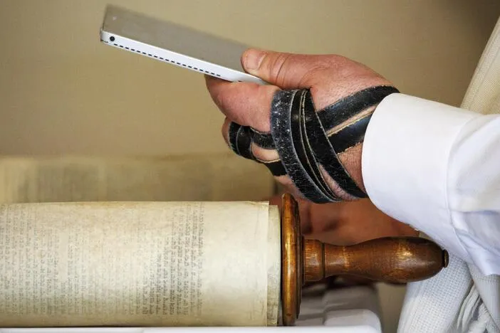 Why Orthodox Jews are opposing the new daylight saving bill in Congress