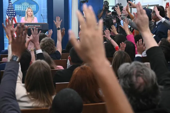 White House says ICE traffic stops will continue after deadly shootings