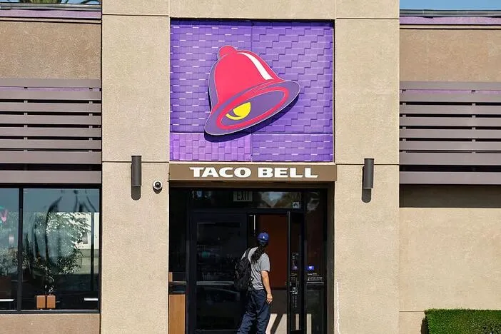Iceberg lettuce at Taco Bell linked to cyclospora outbreak in 5 states