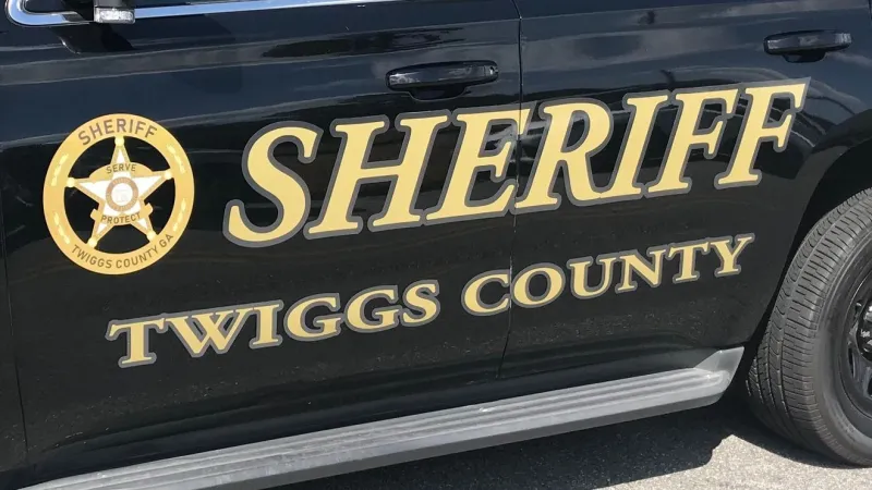 Fatal hit-and-run at 3 a.m on Cary Road kills 45-year-old Twiggs County man