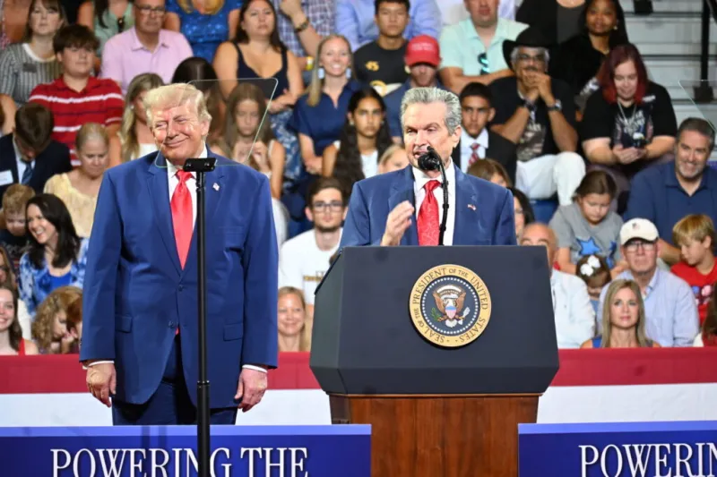 Trump makes it official and endorses Jackson in race for Georgia governor
