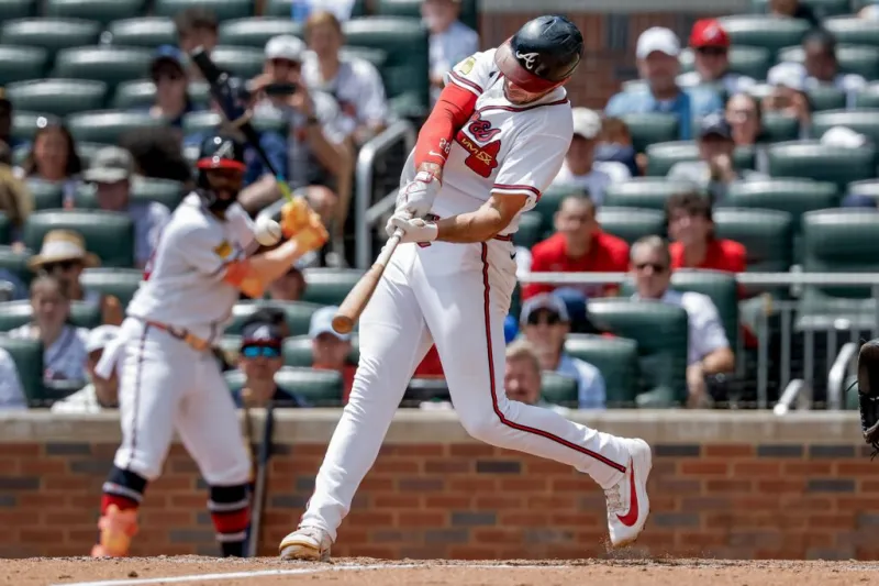 Braves top slumping Nationals 4-2 to complete 4-game sweep