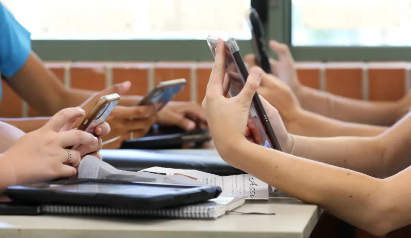 New law bans cell phones in Muscogee County School District