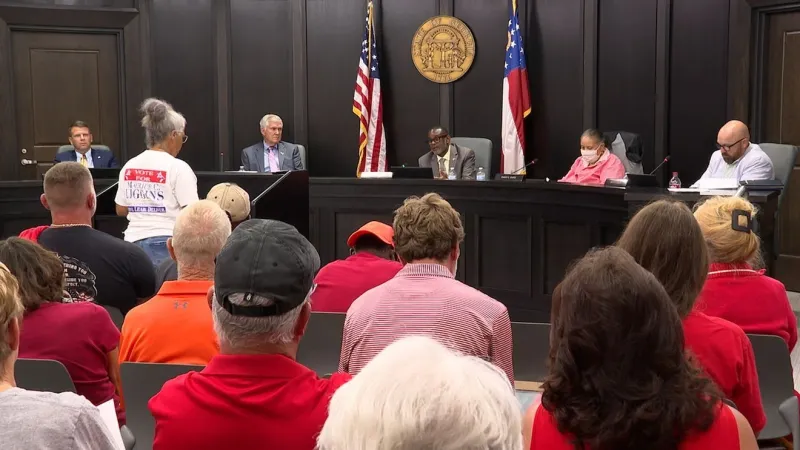 Baldwin County residents urge commissioners to reconsider suspended public transit service