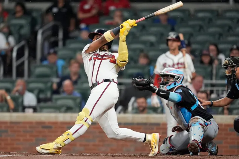 Braves beat Marlins 11-3 for season-best 8th straight win
