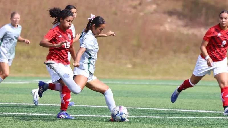 Forwards Ready to Apply Pressure for Women's Soccer This Season