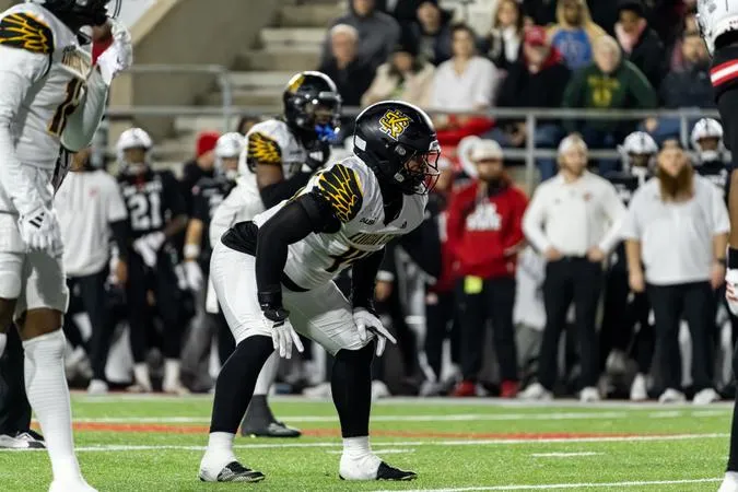 Hopson Named to 2026 Lombardi Award Preseason Watch List