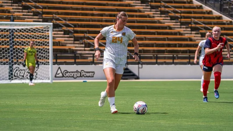 Owls Begin Season with Road Test at #21 Memphis