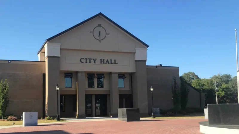 Warner Robins officials stand with community while school shooting brings 'emotional toll'