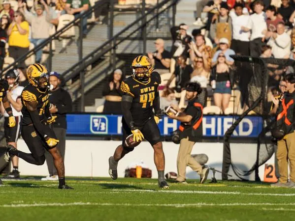 Hopson Named HERO Sports G6 Preseason All-American