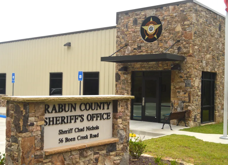 Wanted fugitive captured after Rabun County standoff