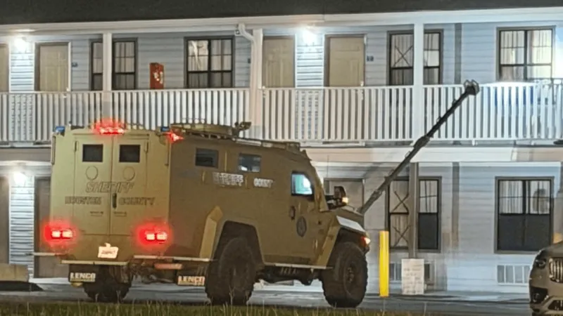 Welfare check leads to arrest after assault inside Hawkinsville hotel room