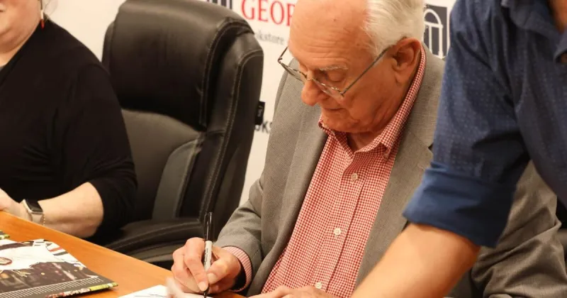 Longtime Georgia football broadcaster Loran Smith to be inducted into Georgia Radio Hall of Fame