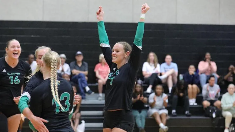 Life U Volleyball Rolls to Perfect 4-0 Finish at La Tribu Invitational