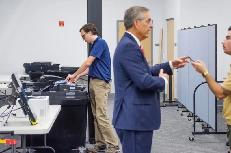 A Census report claims 400 noncitizens voted in 2020. Georgia's secretary of state wants details