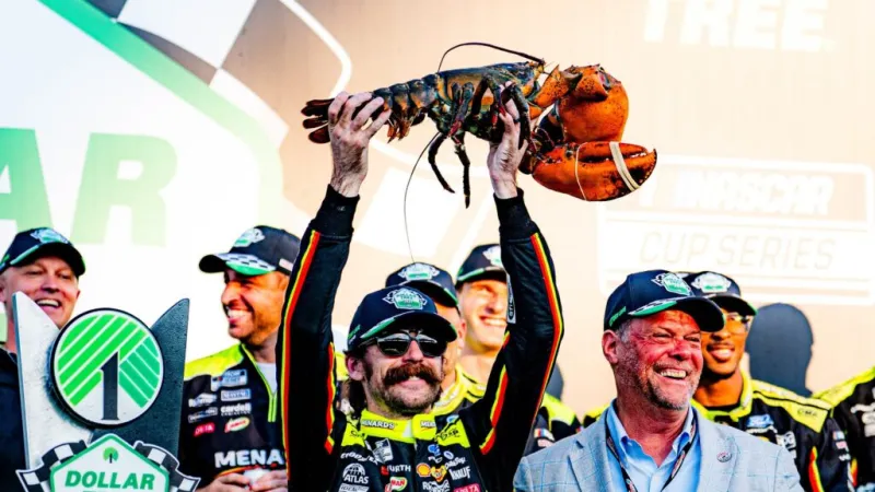 Ryan Blaney wins second consecutive NASCAR Cup race