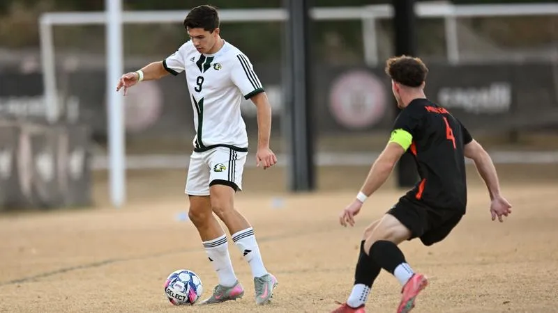 Five-Goal Second Half Boosts Running Eagles Past SCAD