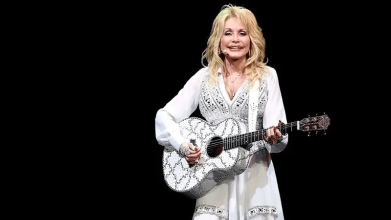 Macon fans mourn Dolly Parton, remembering her music and humanitarian legacy