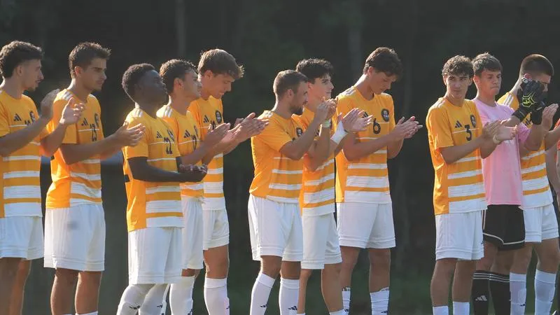 Farrona, Hendrickson Lead TMU Draw With Brewton-Parker
