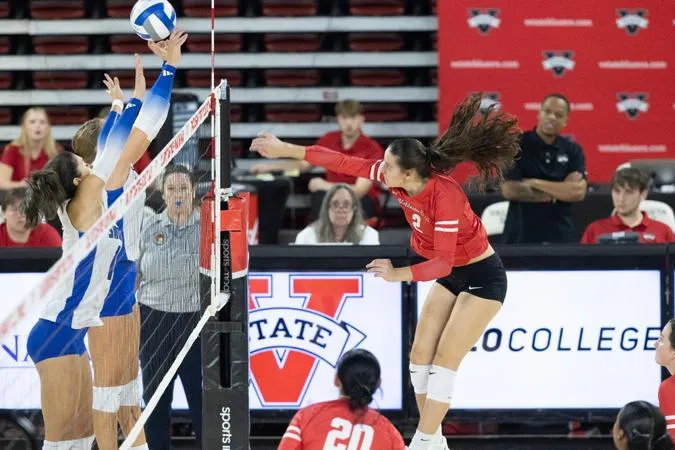 Blazers Drop Two to Open Coker Cobra Classic