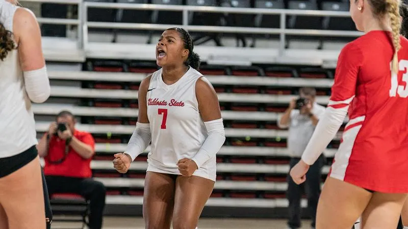 Volleyball Wins Final Match of Coker Cobra Classic Tournament